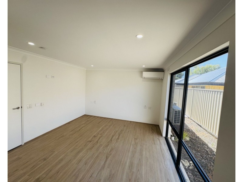 21 Etana Lane, Camillo WA 6111