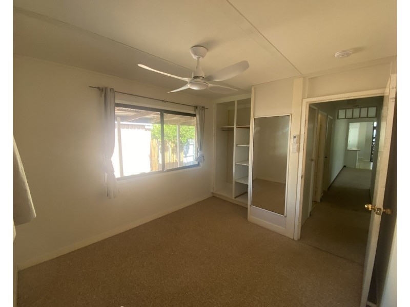 23 Byron, Burnett Heads QLD 4670