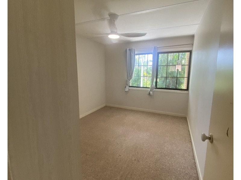 23 Byron, Burnett Heads QLD 4670