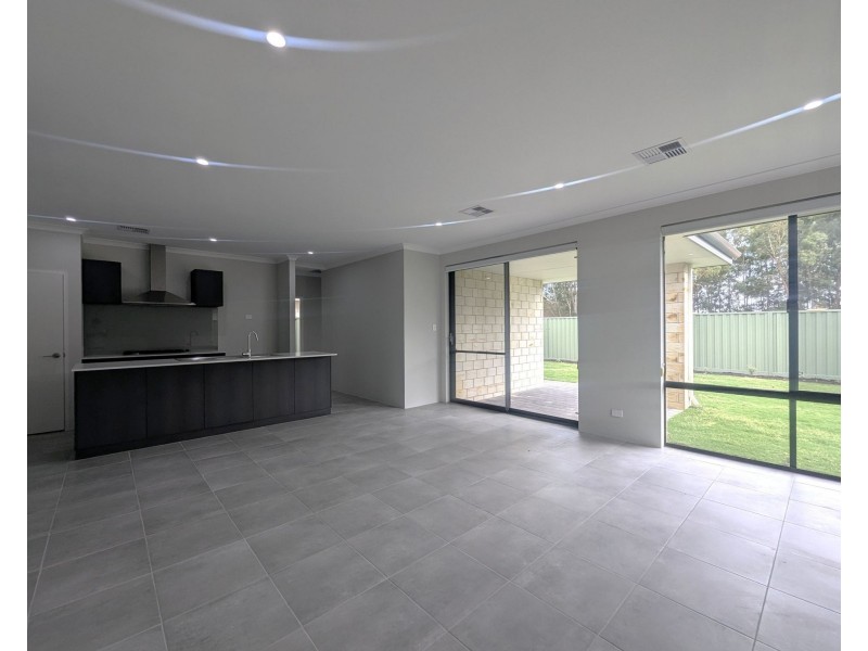 14 Treasure Road, Henley Brook WA 6055