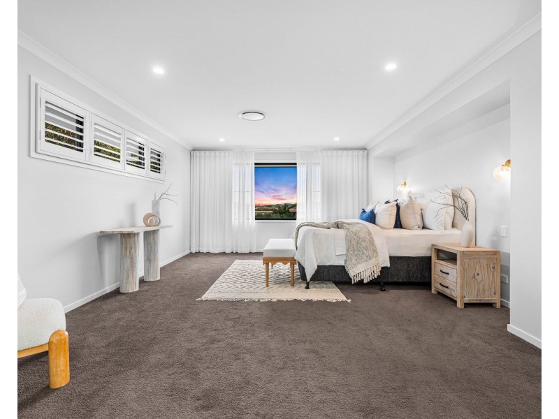 54 Regent Street, Wynnum West QLD 4178