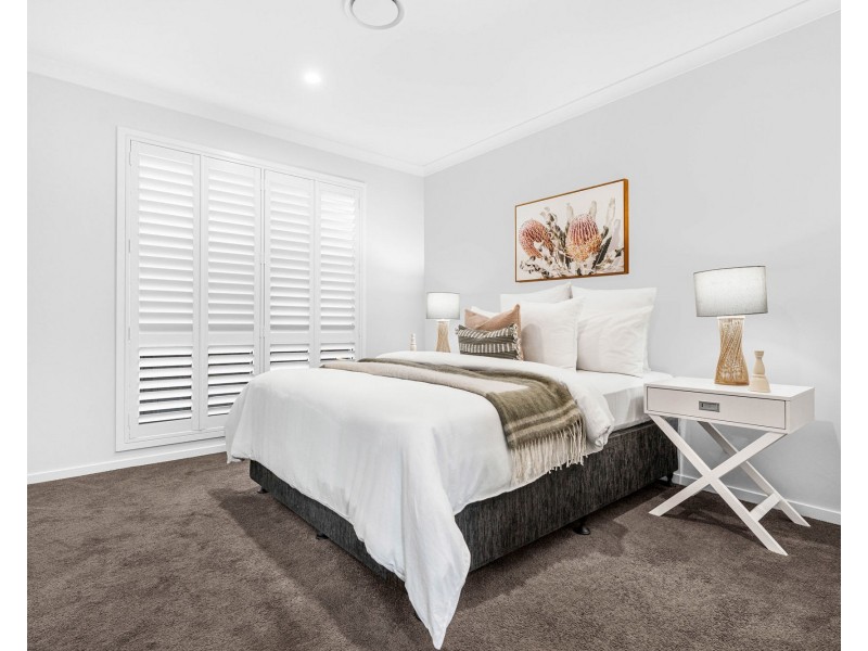 54 Regent Street, Wynnum West QLD 4178