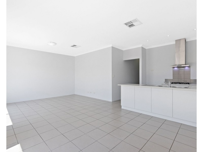 89 Lambeth Circle, Wellard WA 6170