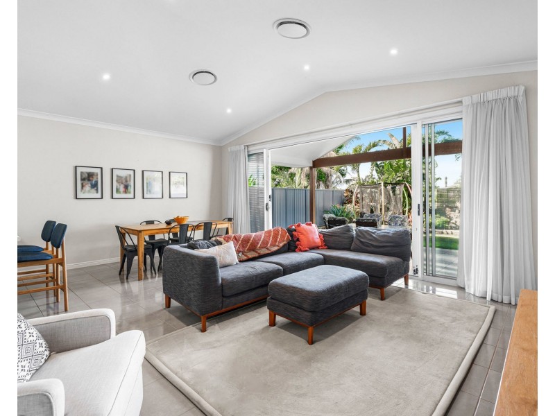 106 Kamarin St, Manly West QLD 4179