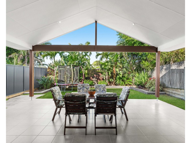 106 Kamarin St, Manly West QLD 4179