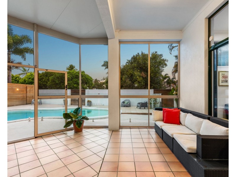 2 Helm Court, Noosaville QLD 4566