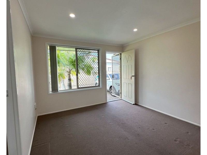 2/31 Crofton Street, Bundaberg South QLD 4670