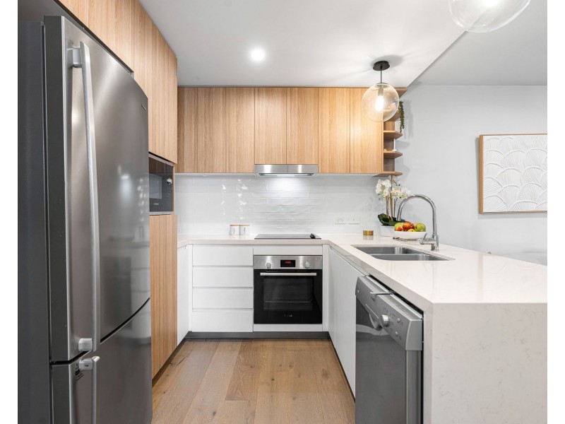 4/44 Miles Street, Hawthorne QLD 4171