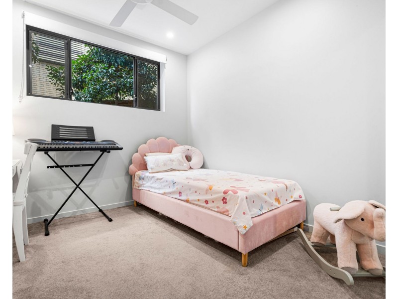 4/44 Miles Street, Hawthorne QLD 4171