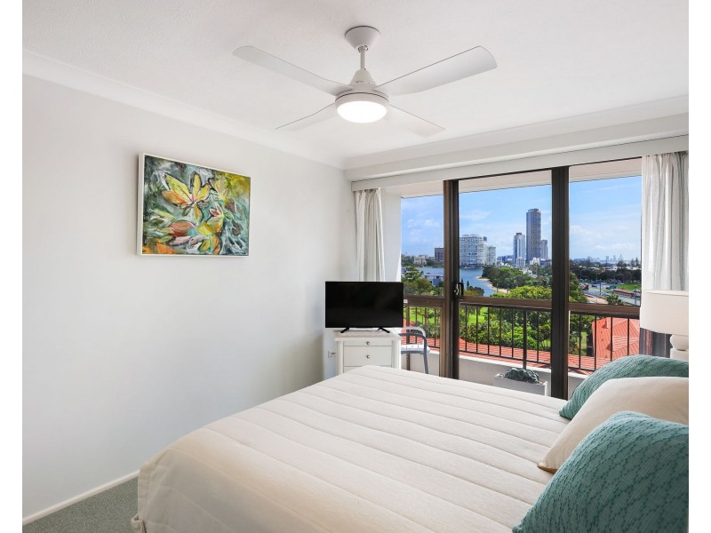 29/20 Commodore Drive, Paradise Waters QLD 4217