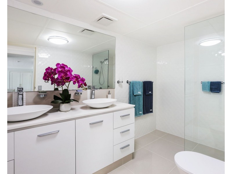 29/20 Commodore Drive, Paradise Waters QLD 4217