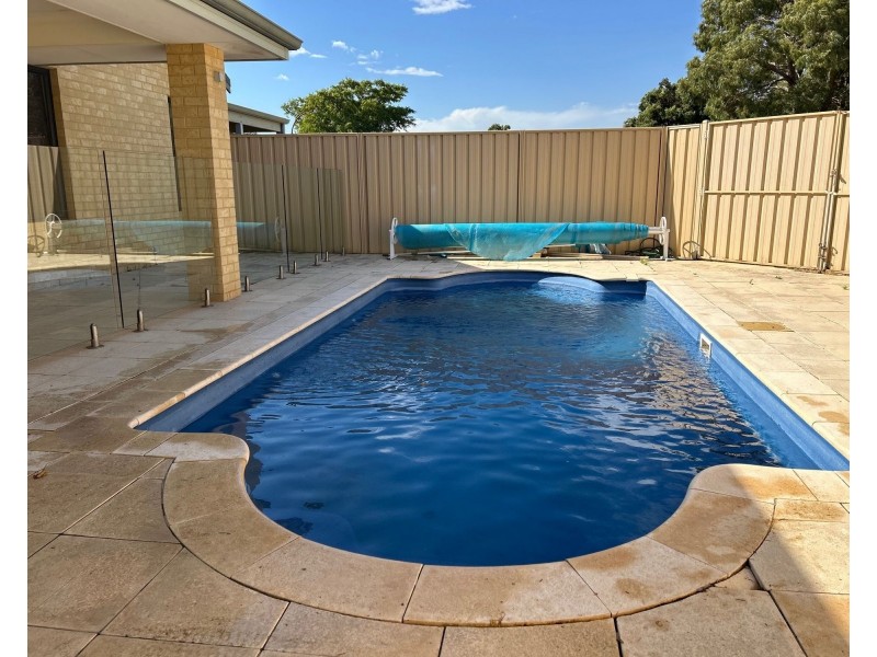 15 Beauly Parade, Canning Vale WA 6155