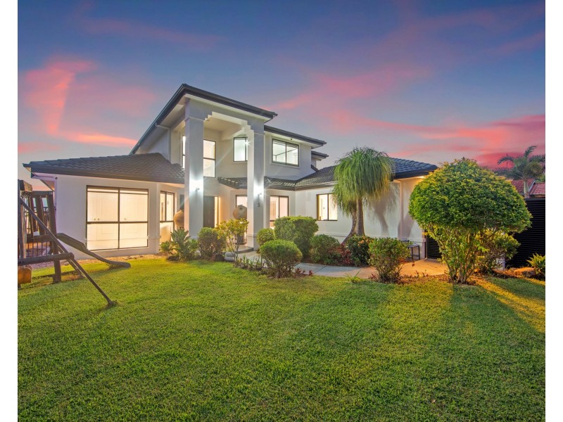 5 Aberdeen Avenue, Benowa Waters QLD 4217