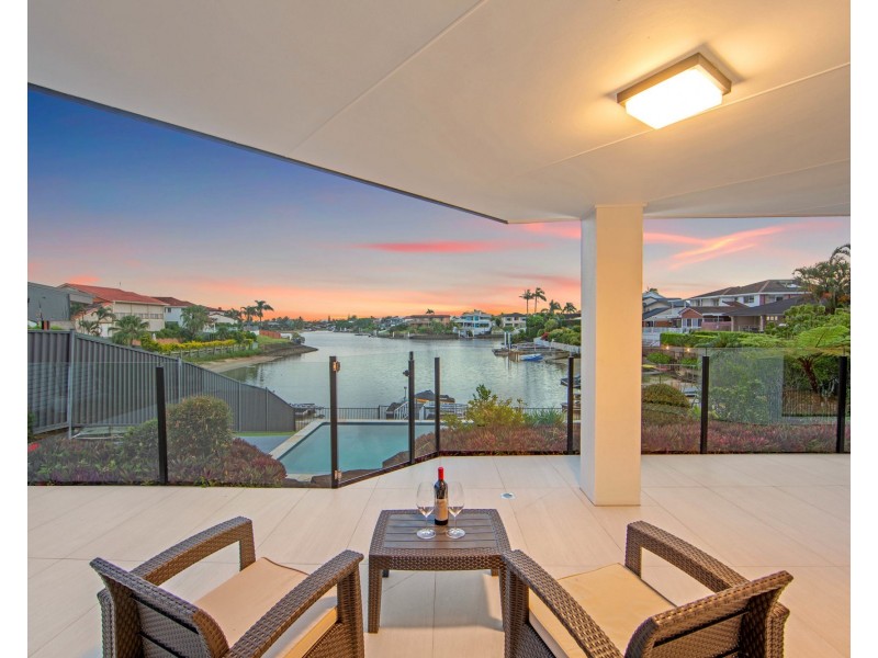 5 Aberdeen Avenue, Benowa Waters QLD 4217