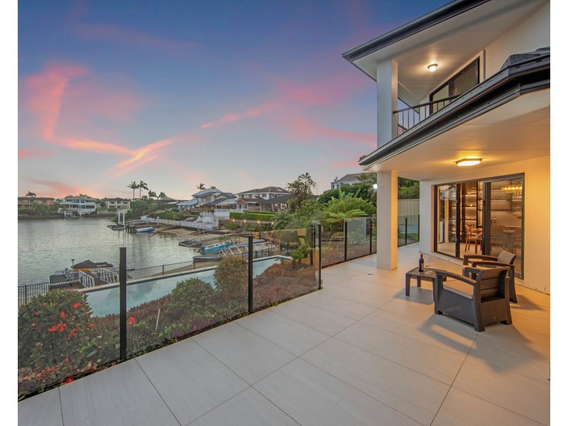 5 Aberdeen Avenue, Benowa Waters QLD 4217