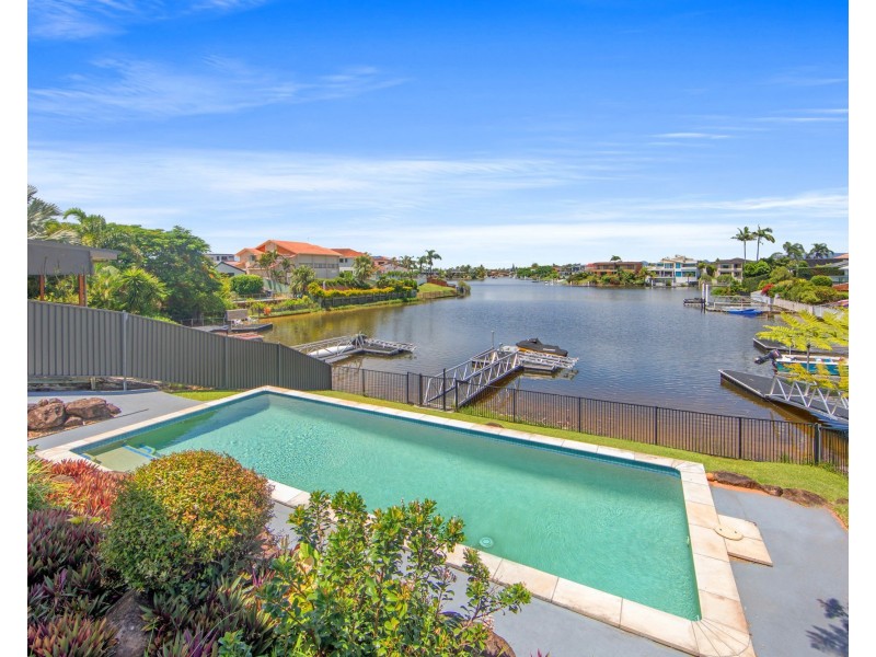 5 Aberdeen Avenue, Benowa Waters QLD 4217