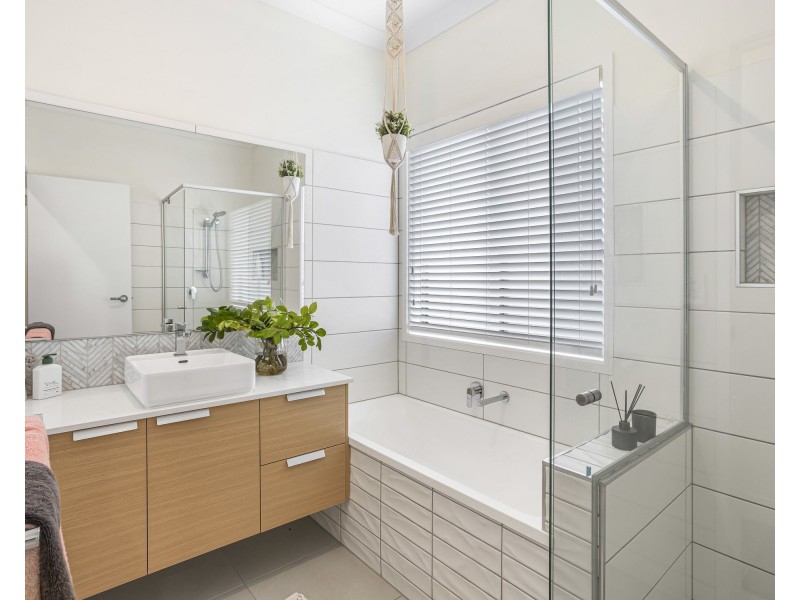 44 Bluegrass Drive, Narangba QLD 4504