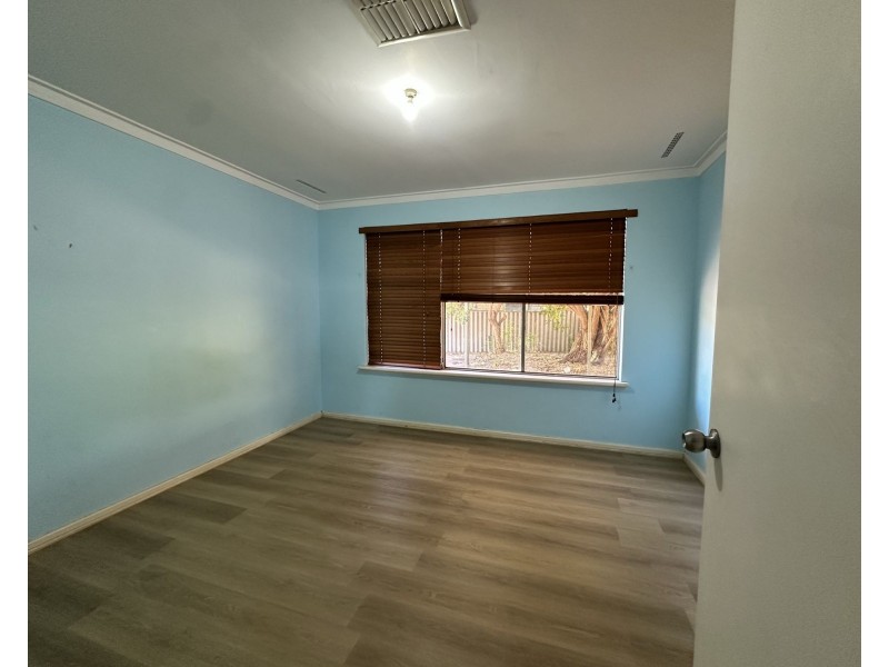 40 Ward Crescent, Kelmscott WA 6111