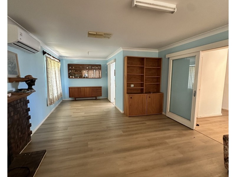 40 Ward Crescent, Kelmscott WA 6111