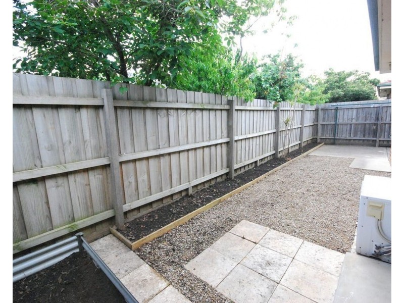 2/29 Surrey Street, Pascoe Vale VIC 3044