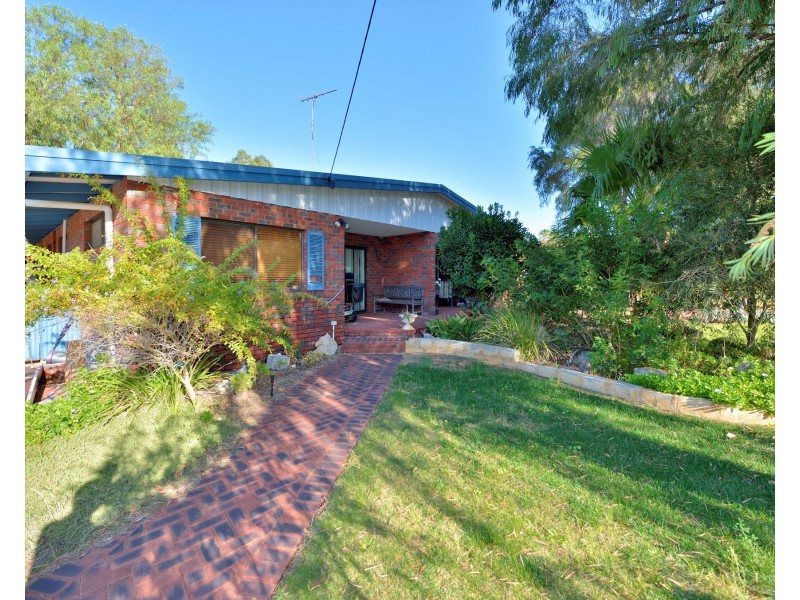 11 Baroy Street, Falcon WA 6210