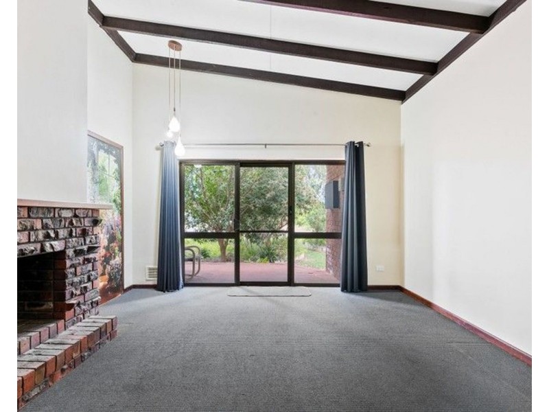 11 Baroy Street, Falcon WA 6210