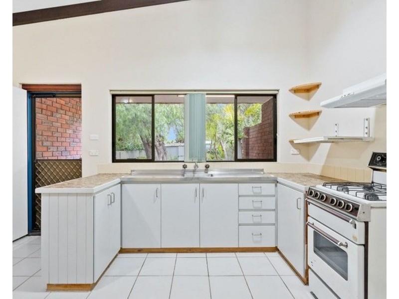 11 Baroy Street, Falcon WA 6210