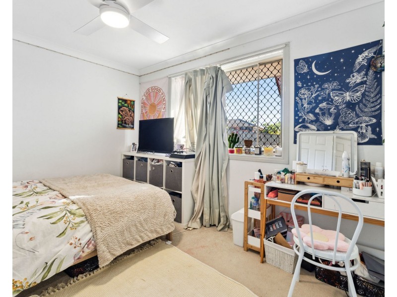 3 Avon Court, Pacific Pines QLD 4211