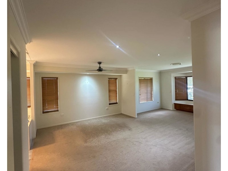 17 Issac Street, Bargara QLD 4670