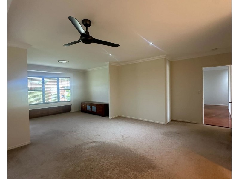 17 Issac Street, Bargara QLD 4670