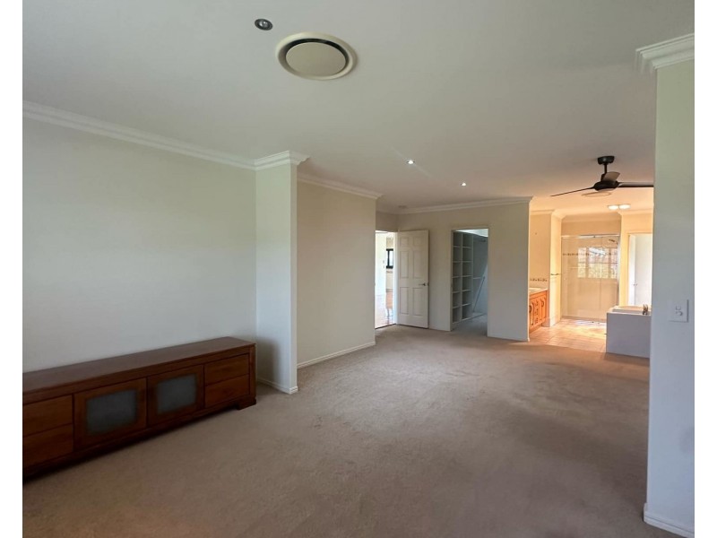 17 Issac Street, Bargara QLD 4670