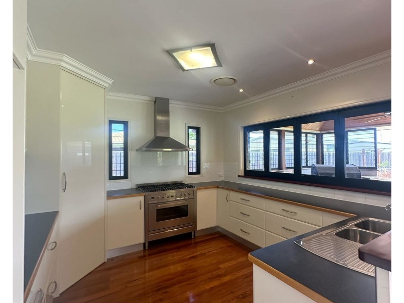 17 Issac Street, Bargara QLD 4670