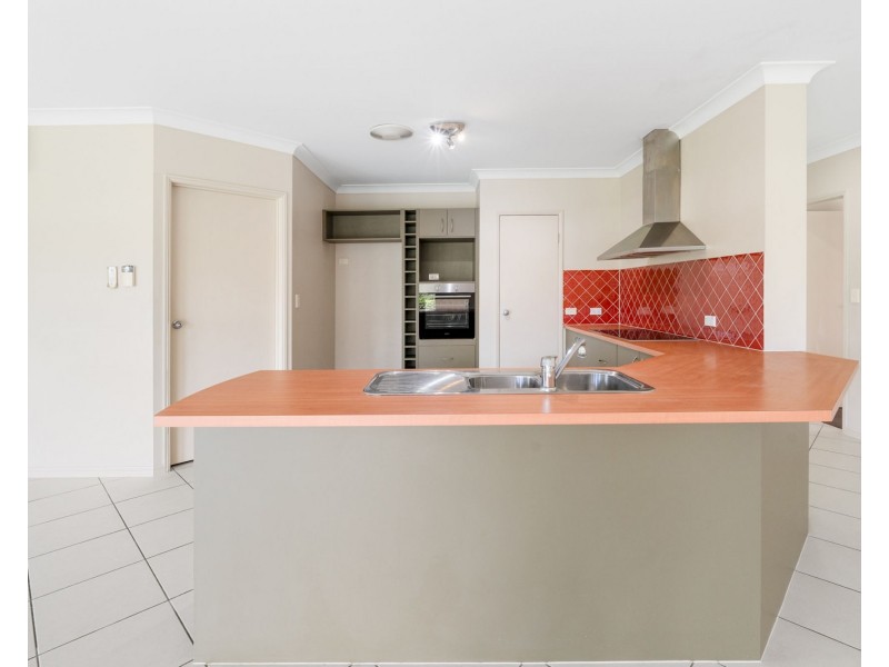 112 Salvado Drive, Pacific Pines QLD 4211