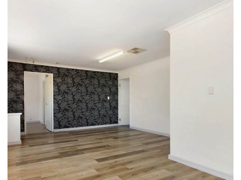 719 Safety Bay Road, Warnbro WA 6169