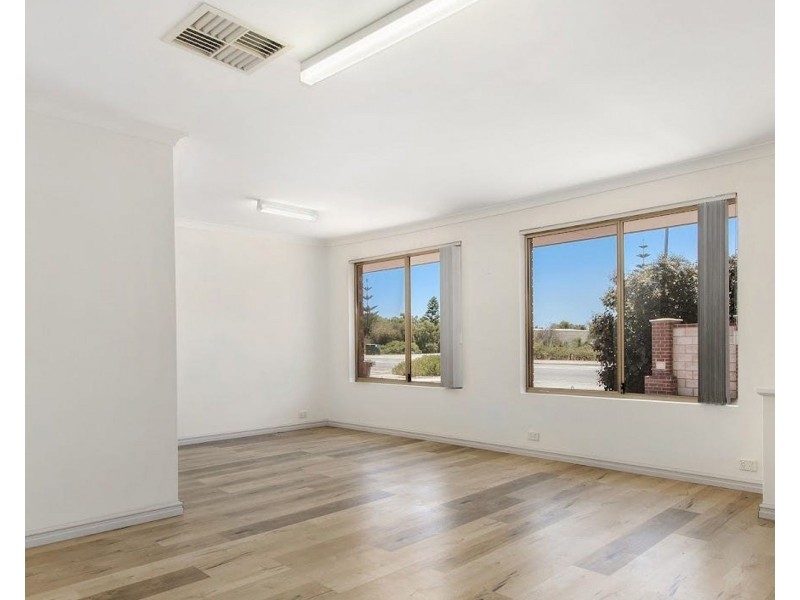 719 Safety Bay Road, Warnbro WA 6169