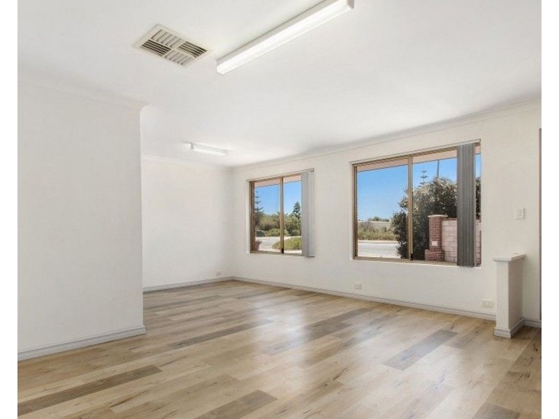 719 Safety Bay Road, Warnbro WA 6169