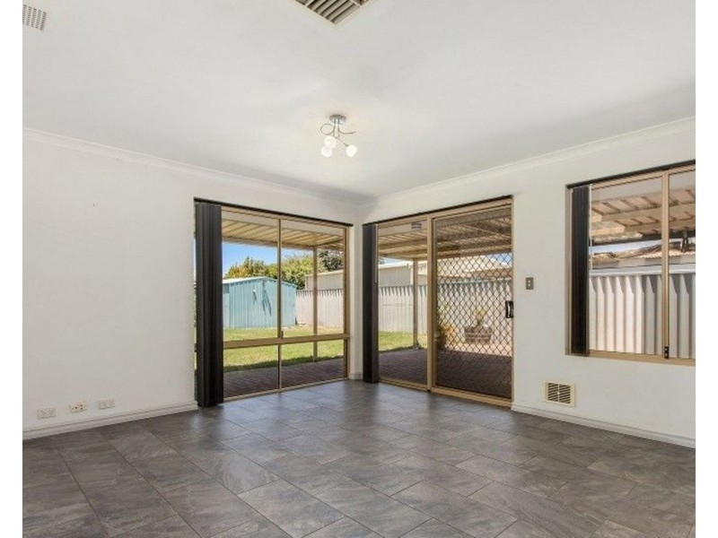 719 Safety Bay Road, Warnbro WA 6169