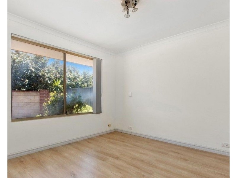 719 Safety Bay Road, Warnbro WA 6169