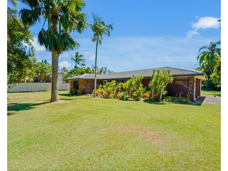 25 Rogers Street, Beachmere QLD 4510