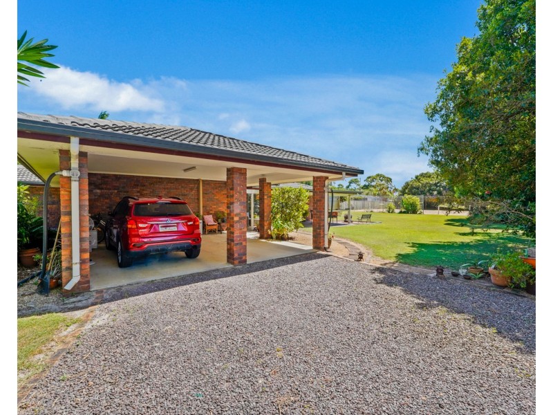 25 Rogers Street, Beachmere QLD 4510