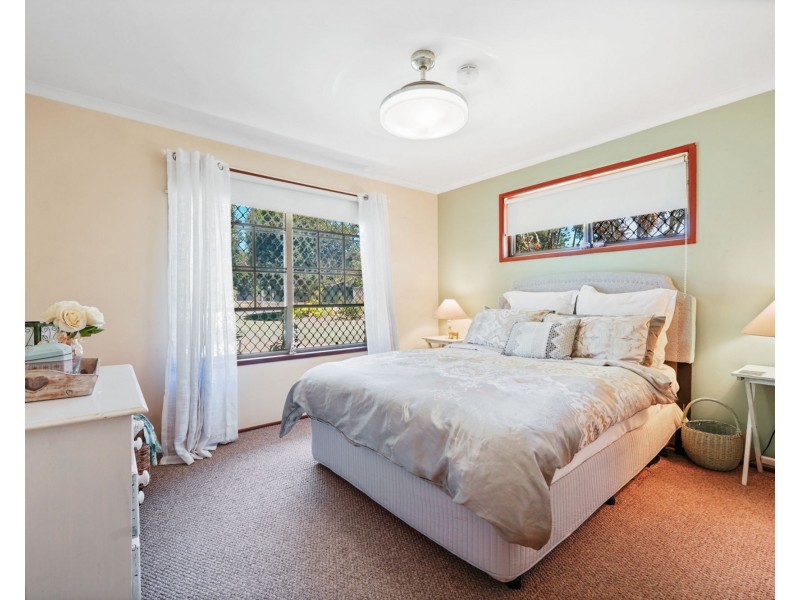 25 Rogers Street, Beachmere QLD 4510