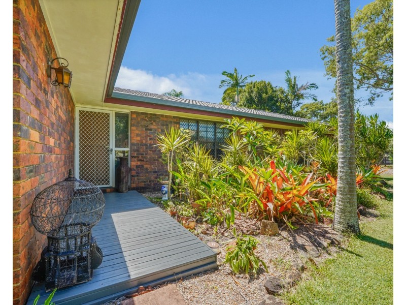 25 Rogers Street, Beachmere QLD 4510