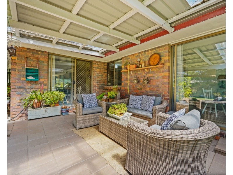 25 Rogers Street, Beachmere QLD 4510