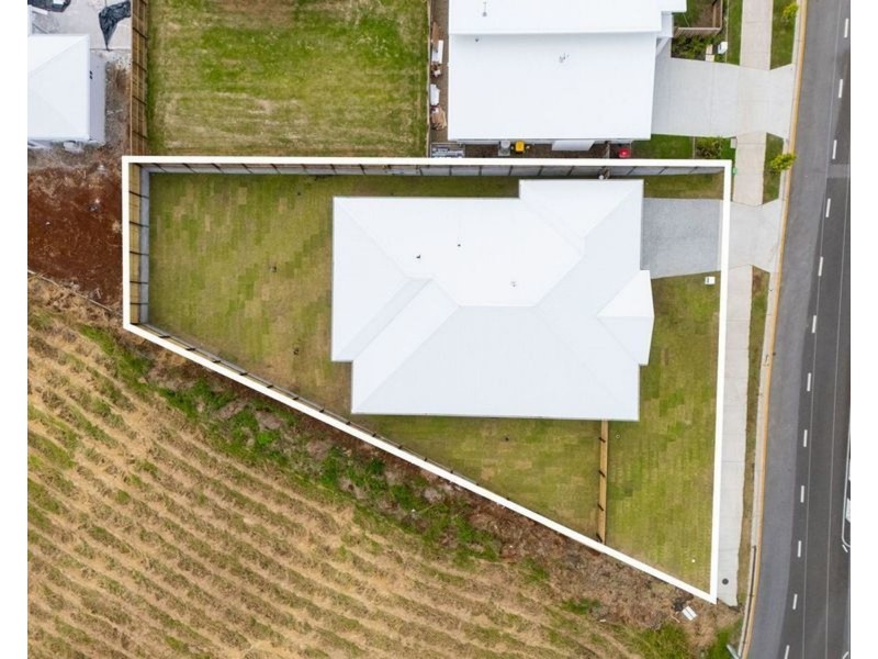 1 Bridge Creek Road, Maleny QLD 4552