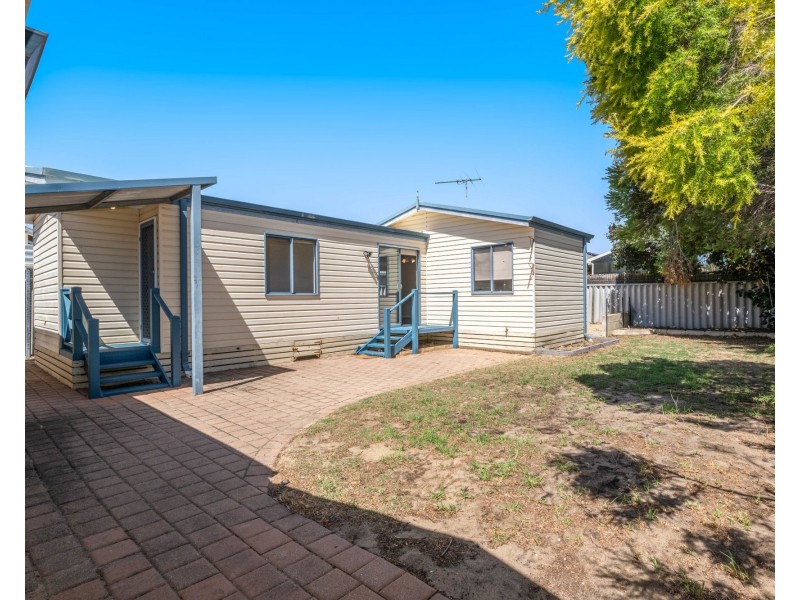 105 Homestead Road, Gosnells WA 6110