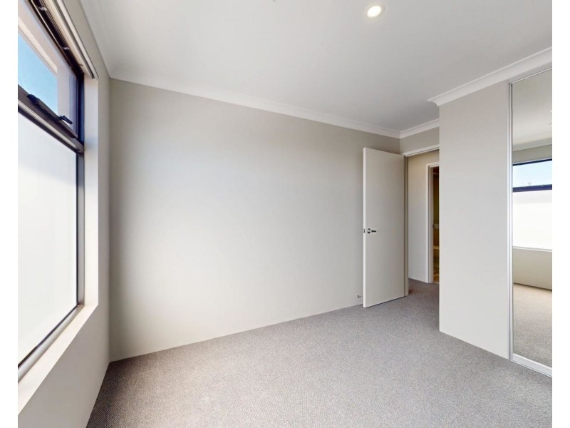 20 Silver Fern Avenue, Currambine WA 6028