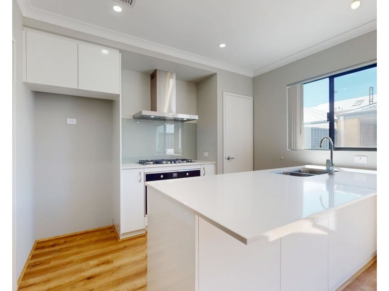 20 Silver Fern Avenue, Currambine WA 6028