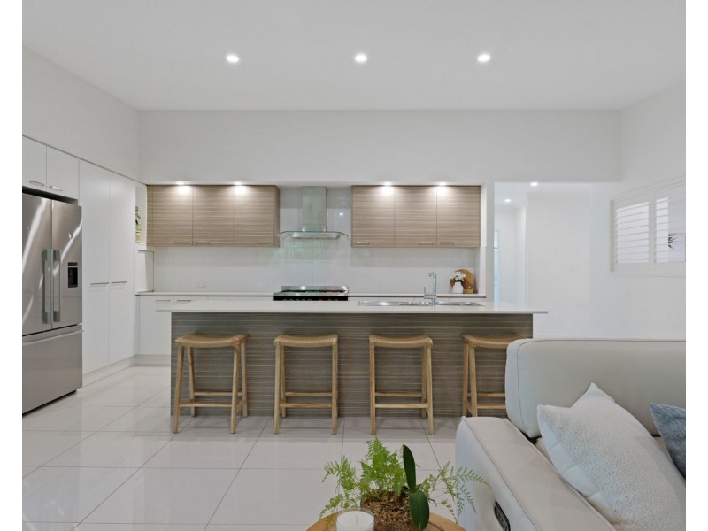 8 Koopa Place, Pelican Waters QLD 4551