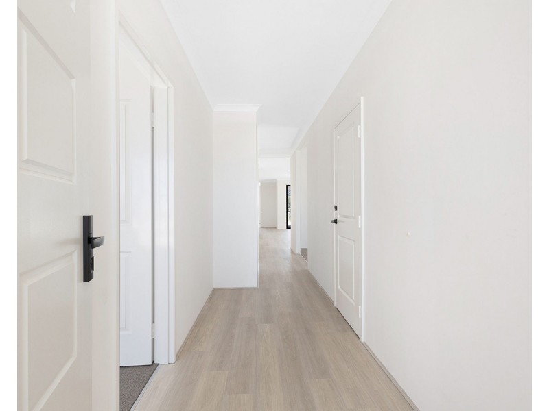 11 Yamba View, Alkimos WA 6038