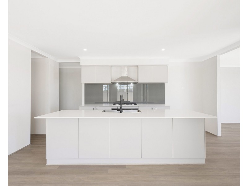 11 Yamba View, Alkimos WA 6038